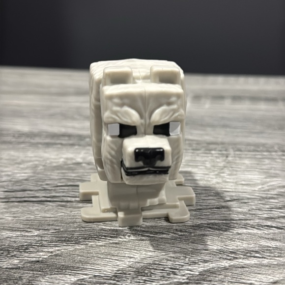 McDonald’s | A Minecraft Movie: Dennis (2025) - Collectible Happy Meal Toy - Picture 9 of 13